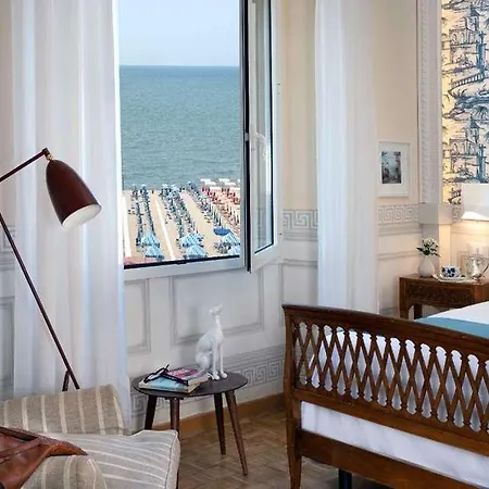 Hotel Palace